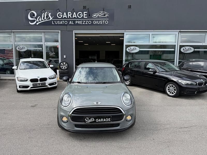 Usata Mini ONE 101 CV (74 kW) 2017 Grigio Utilitaria