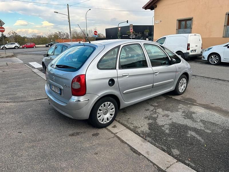 Usata Citroën Xsara Picasso Elegance 109 CV (80 kW) 2007 Argento Monovolume