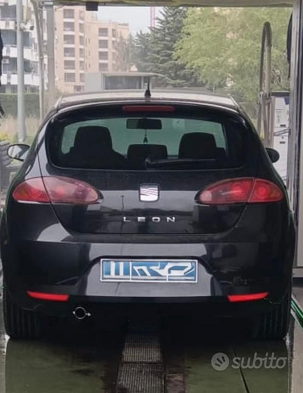 Usata Seat Leon 105 CV (77 kW) 2008 Nero Berlina