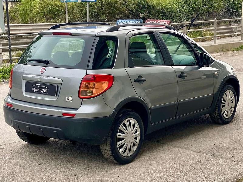 Usata Fiat Sedici 107 CV (78 kW) 2009 Grigio SUV