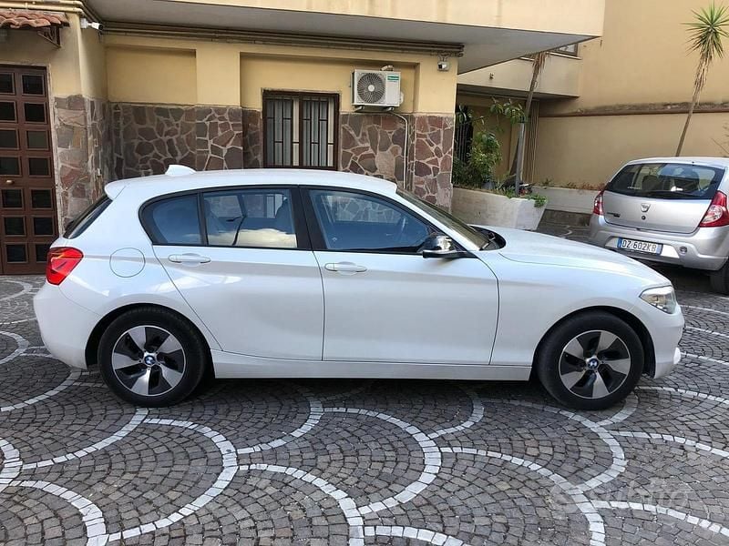 Usata BMW 118 150 CV (110 kW) 2015 Bianco Utilitaria