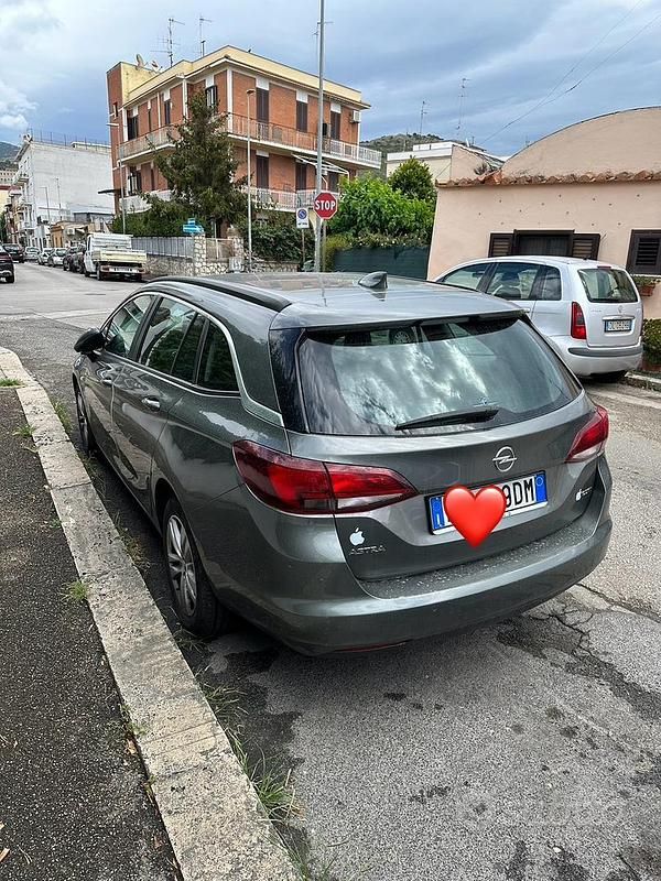 Usata Opel Astra 95 CV (69 kW) 2016 Grigio Station wagon