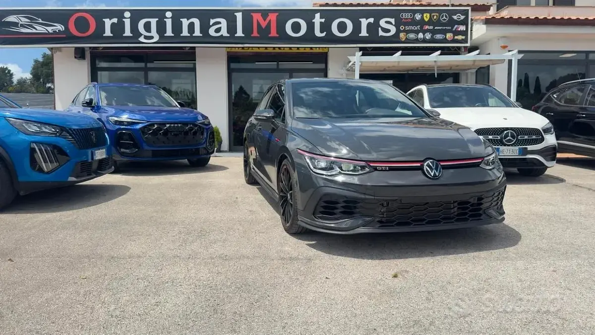Usata VW Golf VIII GTI Clubsport 333 CV (244 kW) 2024 Grigio Berlina