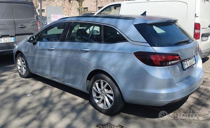 Usata Opel Astra Innovation 136 CV (100 kW) 2019 Grigio Station wagon