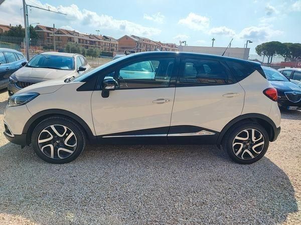 Usata Renault Captur 90 CV (66 kW) 2014 Beige SUV