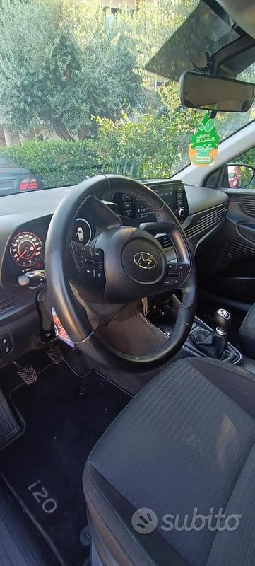 Usata Hyundai i20 84 CV (61 kW) 2023 Blu Berlina