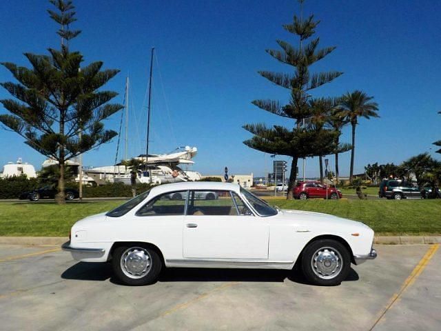 Usata Alfa Romeo 2000 Sprint 118 CV (86 kW) 1961 Bianco Coupé