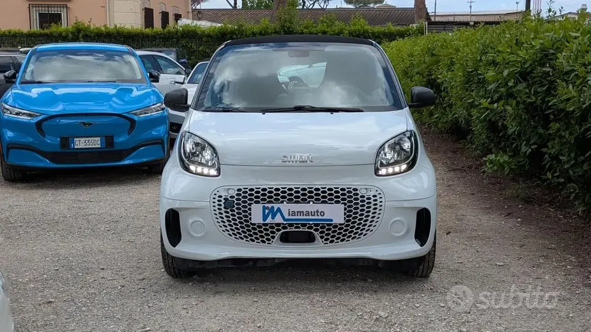Usata Smart ForTwo Coupé Passion 41 kW (56 CV) 2021 Bianco Utilitaria