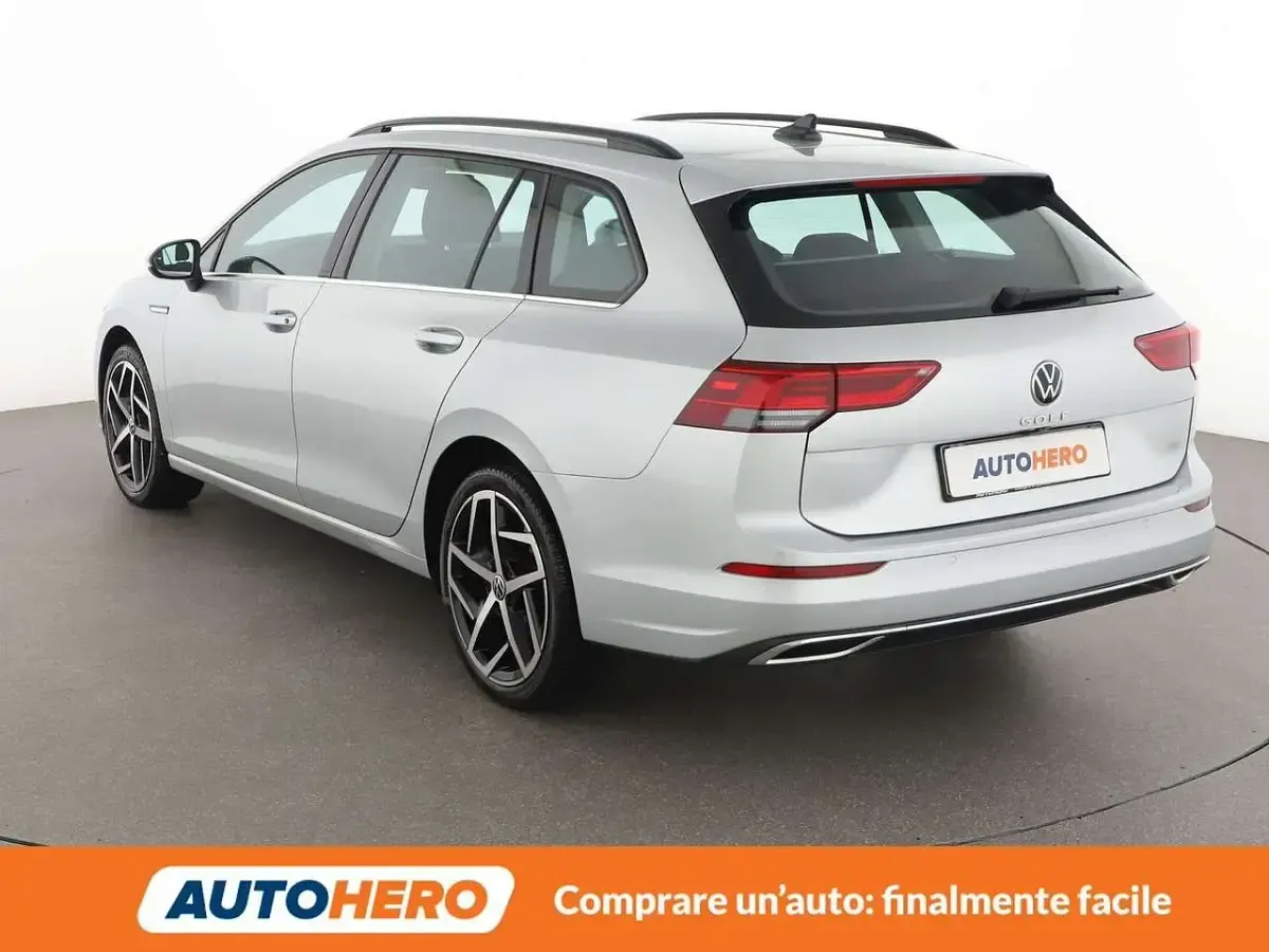 Usata VW Golf VIII Style 116 CV (85 kW) 2021 Argento Station wagon