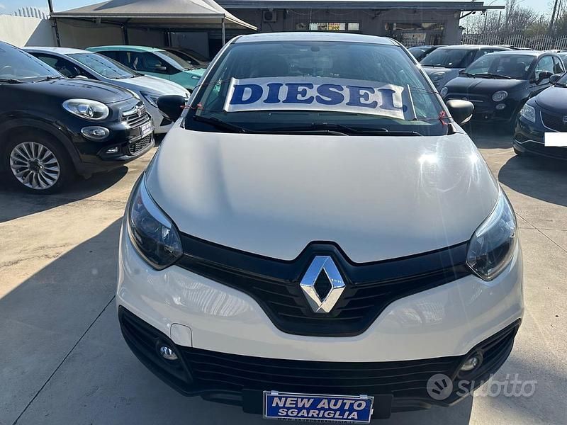 Usata Renault Captur 90 CV (66 kW) 2014 Beige SUV