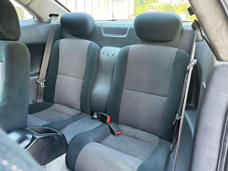 Usata Alfa Romeo GTV 144 CV (105 kW) 1998 Blu/azzurro Coupé