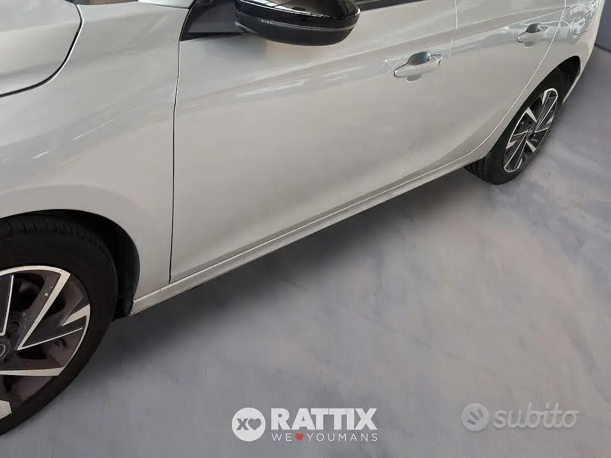 Usata Opel Corsa S 101 CV (74 kW) 2025 Crystal silver Utilitaria