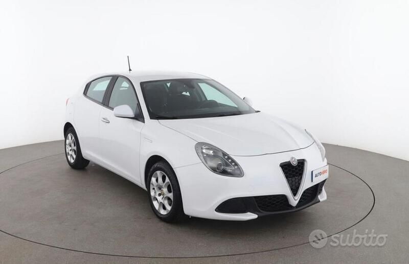 Usata Alfa Romeo Giulietta 120 CV (88 kW) 2016 Bianco Utilitaria