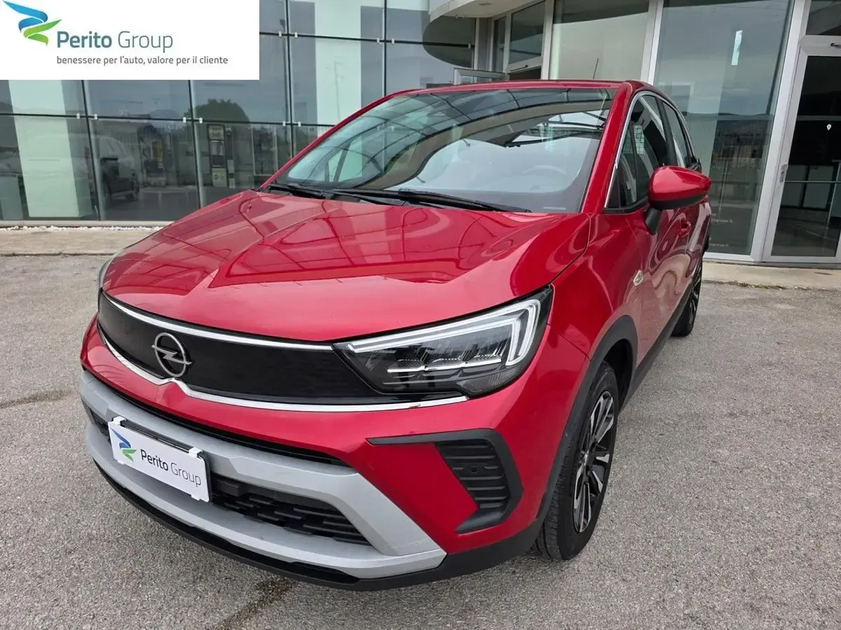 Usata Opel Crossland Elegance 110 CV (80 kW) 2021 Rosso / metallizzato SUV