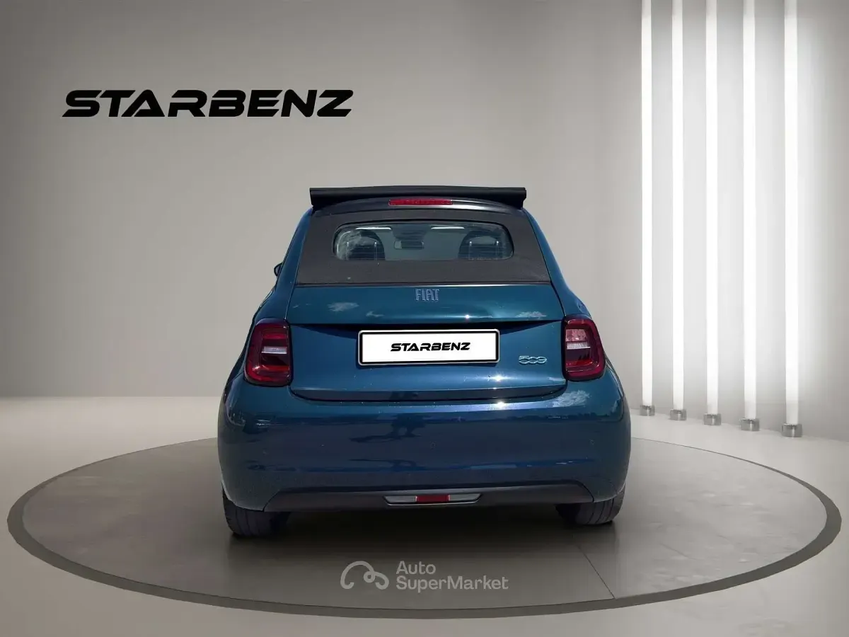 Occasion Fiat 500e Icon 42 kW (58 PK) 2022 Blauw Cabriolet
