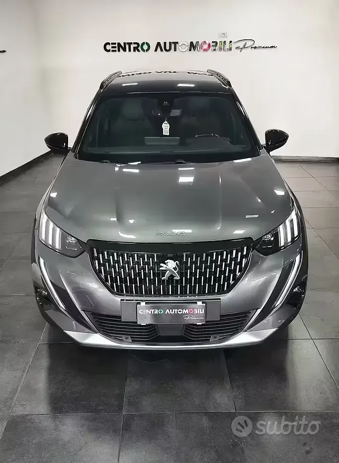 Usata Peugeot 2008 GT 110 CV (80 kW) 2021 Grigio SUV