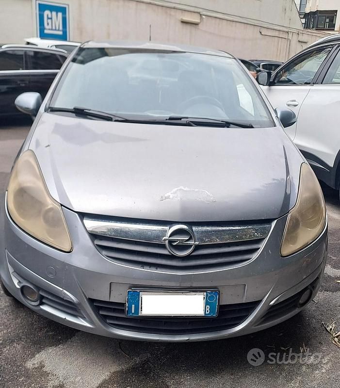 Usata Opel Corsa 75 CV (55 kW) 2008 Grigio Berlina