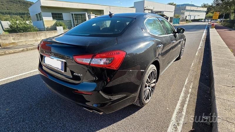Usata Maserati Ghibli 275 CV (202 kW) 2018 Nero Berlina