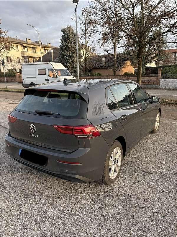 Usata VW Golf VIII 116 CV (85 kW) 2021 Grigio Berlina