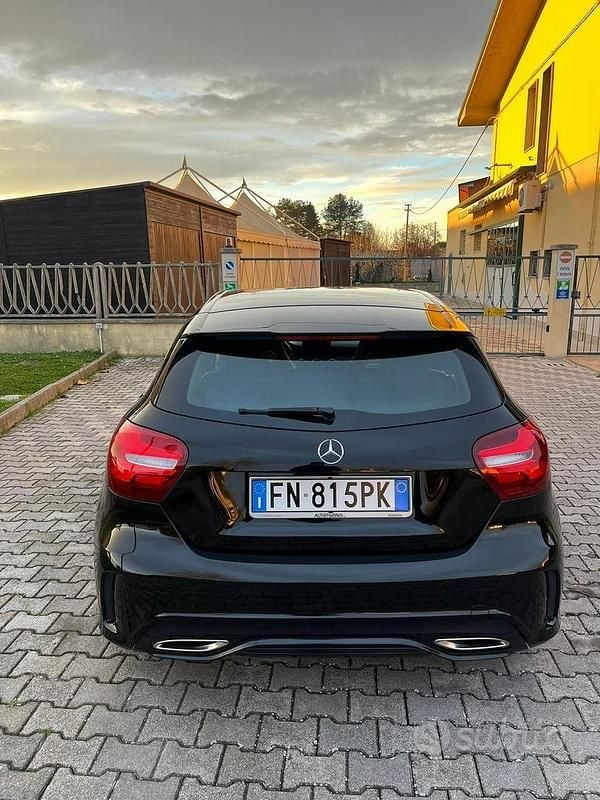 Usata Mercedes A200 Premium 136 CV (100 kW) 2018 Nero Utilitaria