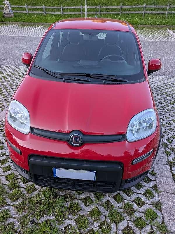Rosso Usata 2021 Fiat Panda Sport Due volumi | 11.500 € (Cara) - Immagine 1/4
