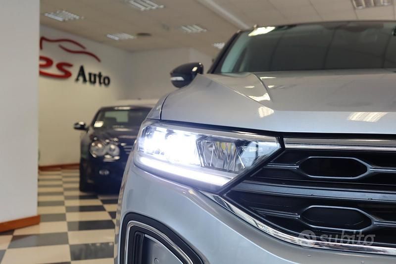 Usata VW T-Roc Style 150 CV (110 kW) 2023 Grigio SUV