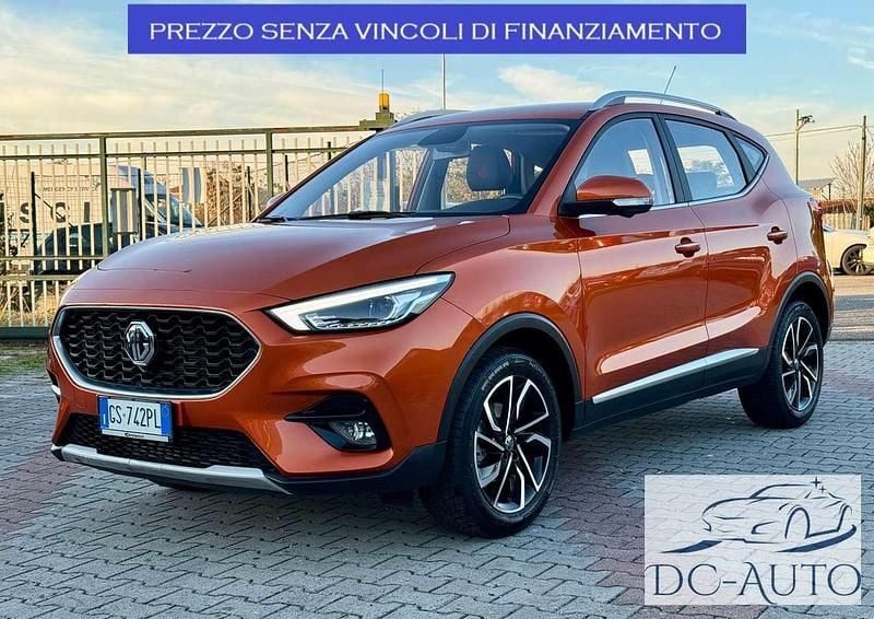 Arancione Usata 2024 MG ZS Luxury SUV | 15.590 € (Buon prezzo) - Immagine 1/4