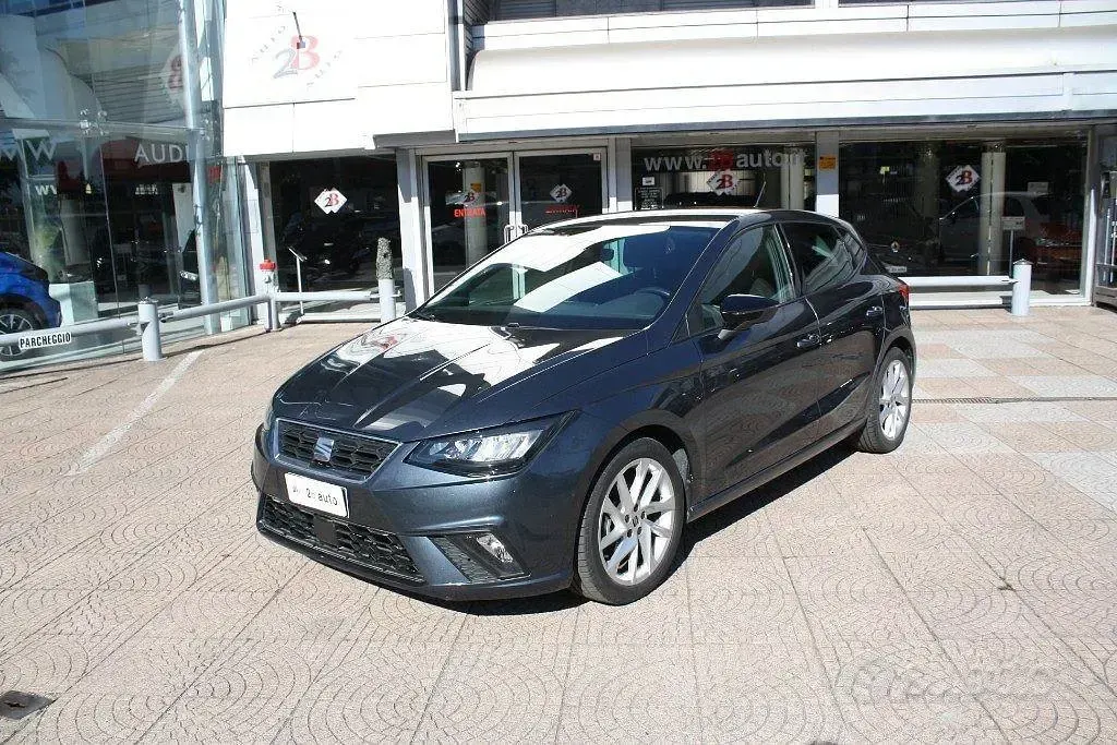 Usata Seat Ibiza FR 95 CV (69 kW) 2025 Grigio Utilitaria