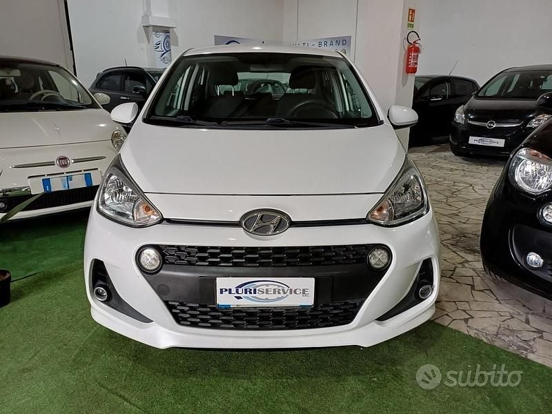 Usata Hyundai i10 66 CV (48 kW) 2018 Bianco Utilitaria