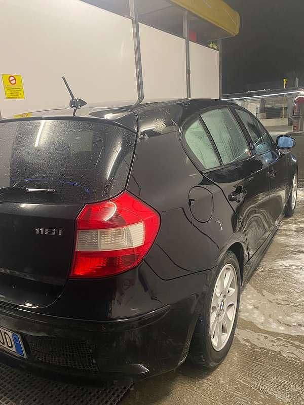 Usata BMW 116 116 CV (85 kW) 2005 Nero Utilitaria