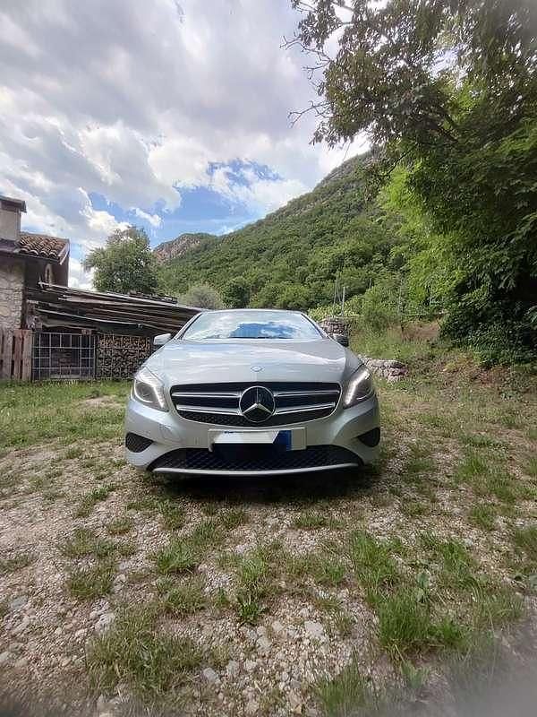 Usata Mercedes A200 Premium 136 CV (100 kW) 2014 Berlina