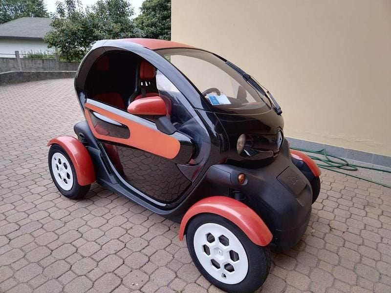 Usata Renault Twizy 8 kW (11 CV) 2012 Rosso Utilitaria