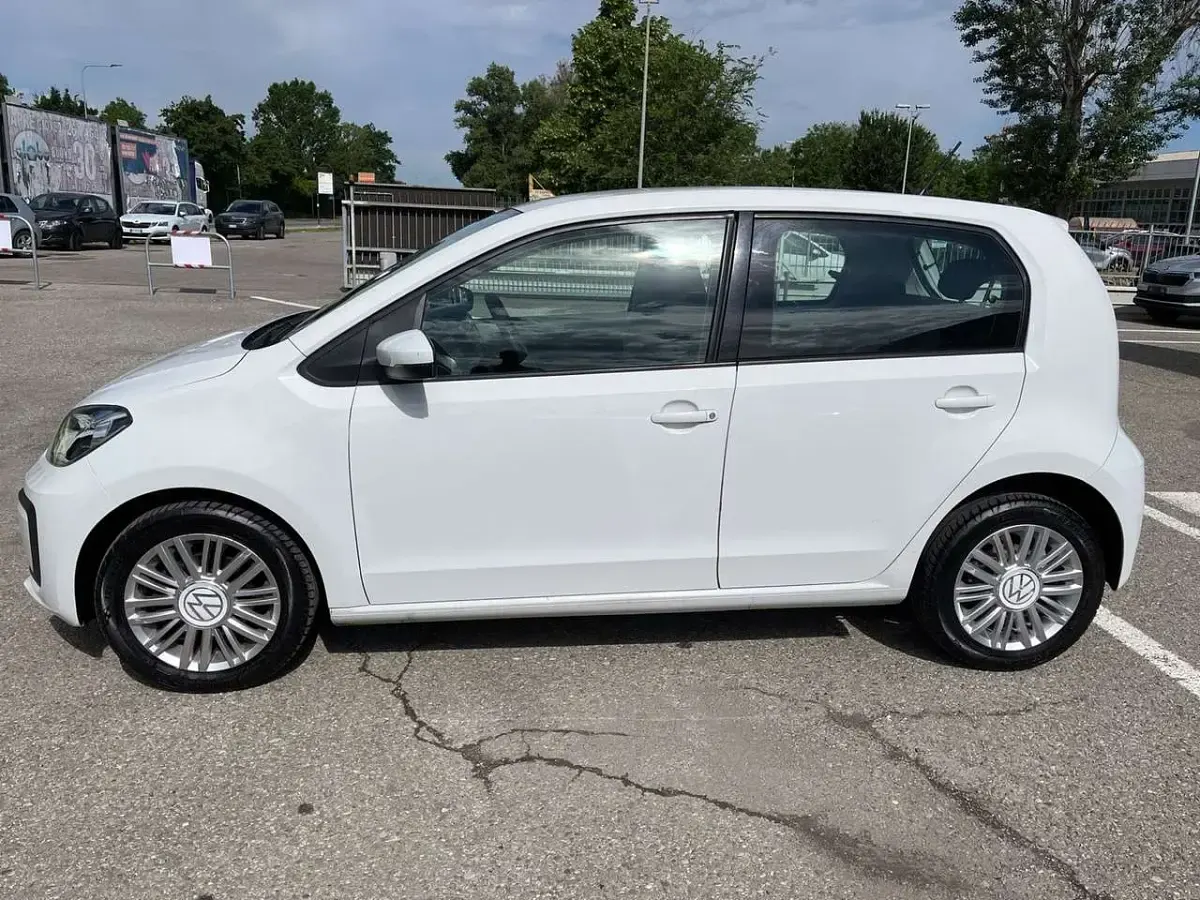Usata VW up! Move 68 CV (50 kW) 2020 Bianco Utilitaria