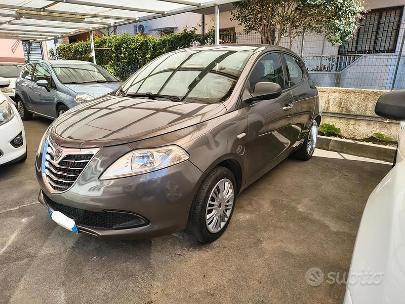 Usata Lancia Ypsilon S 69 CV (50 kW) 2013 Grigio Utilitaria