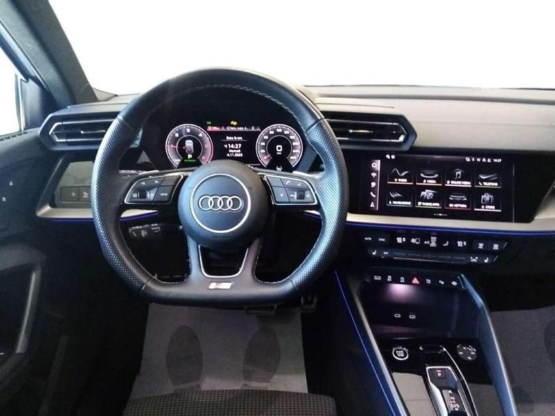 Begagnad Audi A3 Sportback S-Line 150 HK (110 kW) 2024 Vit Halvkombi