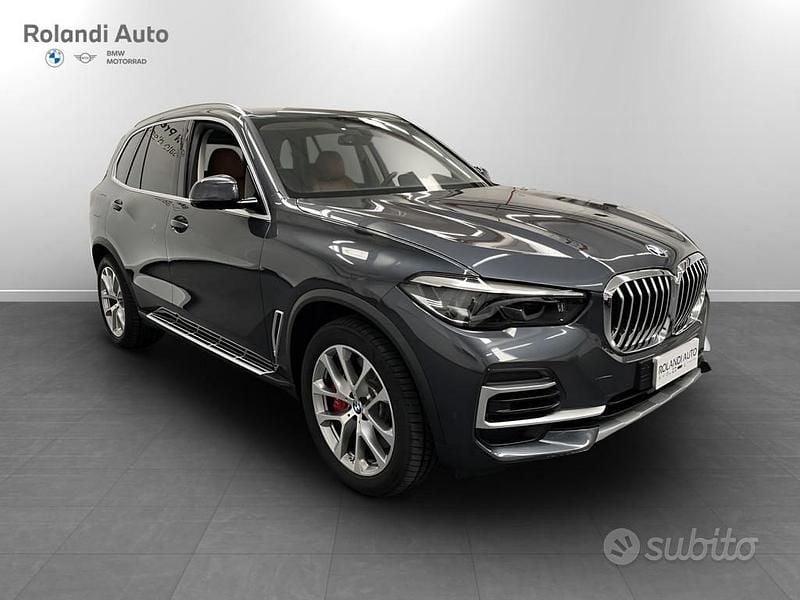 Usata BMW X5 xLine 340 CV (250 kW) 2022 Artik grau metallizzato SUV
