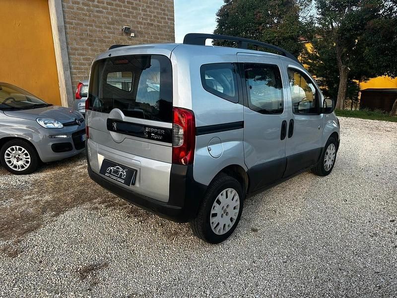 Usata Peugeot TePee 68 CV (50 kW) 2009 Argento Monovolume