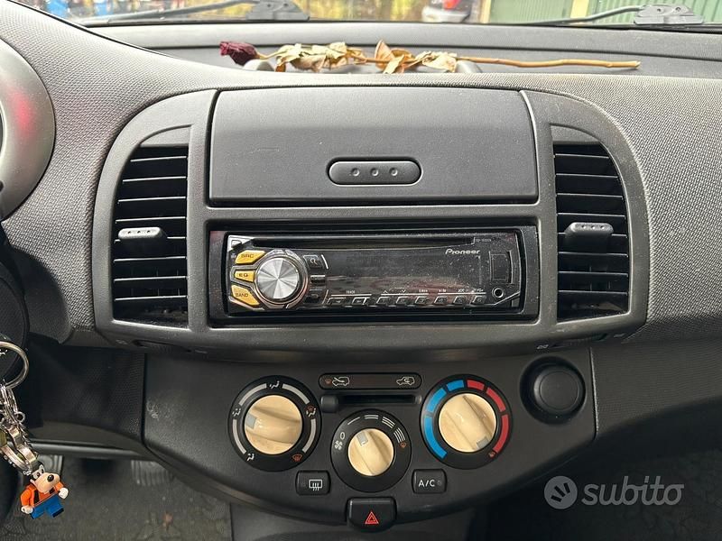 Usata Nissan Micra 54 CV (39 kW) 2007 Rosso Utilitaria