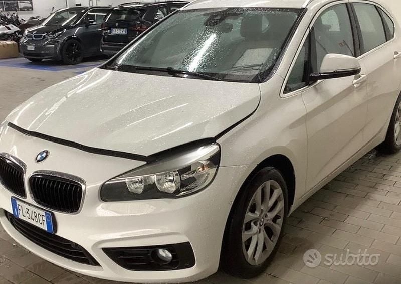 Usata BMW 216 Active Tourer Luxury Line 116 CV (85 kW) 2018 Bianco Monovolume