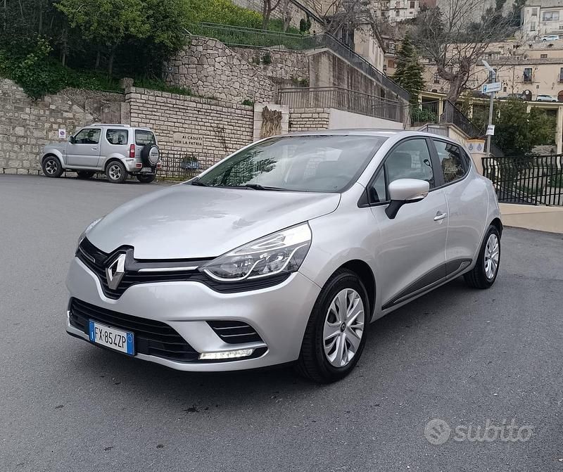 Usata Renault Clio IV Intens 75 CV (55 kW) 2019 Grigio Berlina