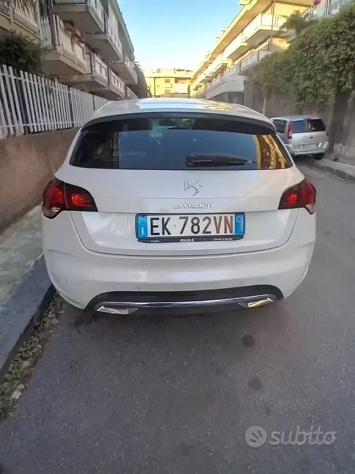 Usata Citroën DS4 120 CV (88 kW) 2012 Bianco Utilitaria