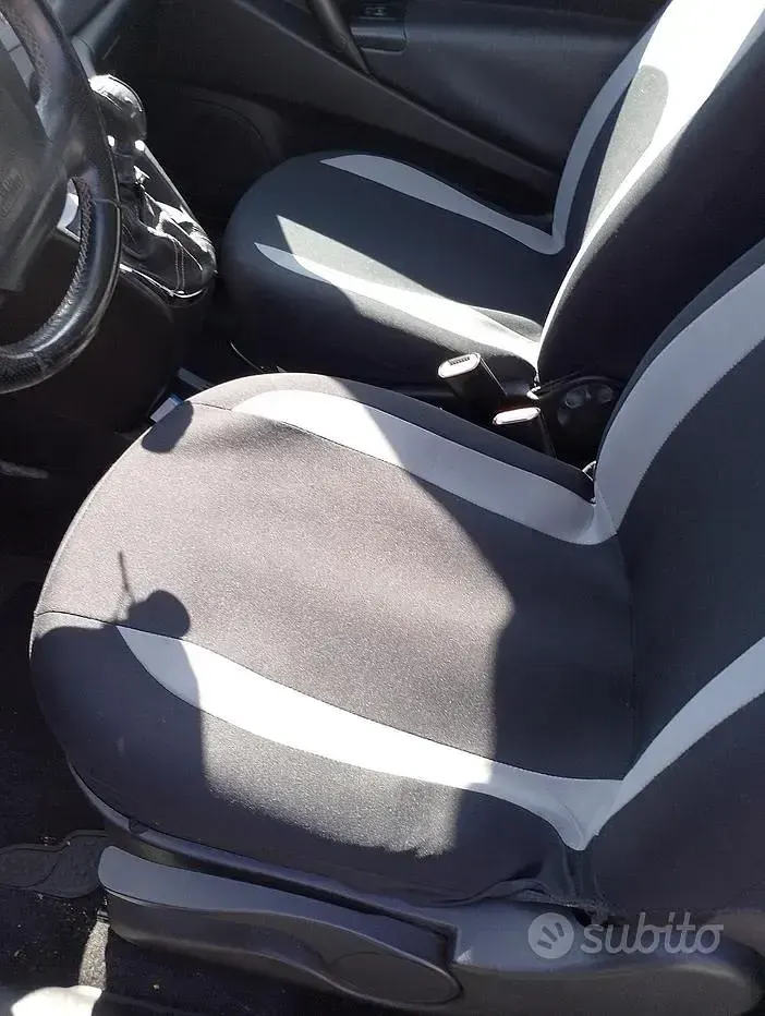 Usata Lancia Ypsilon 2006 Utilitaria