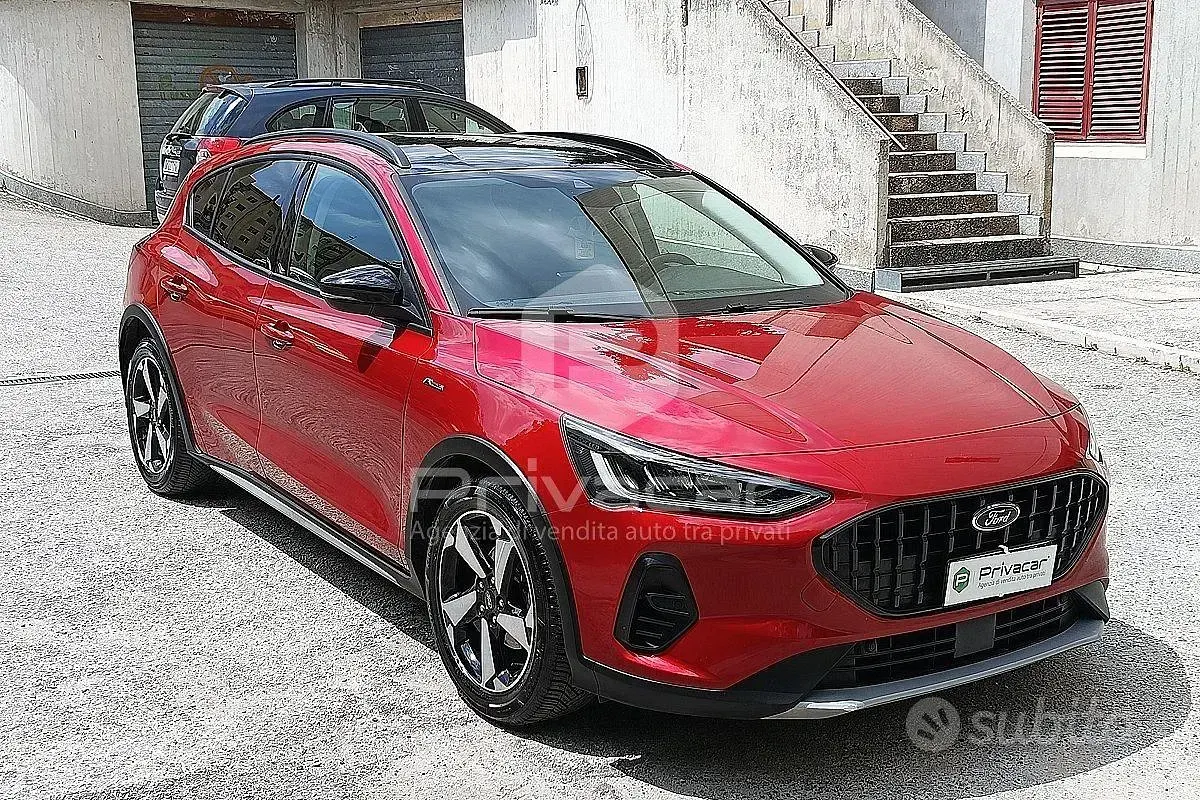 Usata Ford Focus Active X 115 CV (84 kW) 2023 Rosso Utilitaria