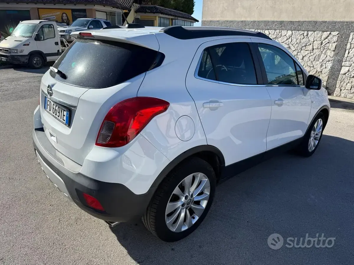 Usata Opel Mokka Cosmo 140 CV (102 kW) 2016 Bianco SUV