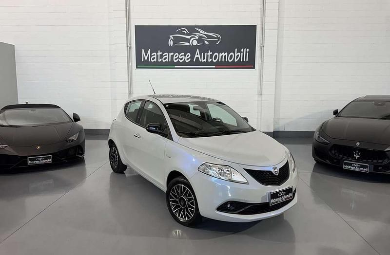 Usata Lancia Ypsilon 69 CV (50 kW) 2019 Other Utilitaria