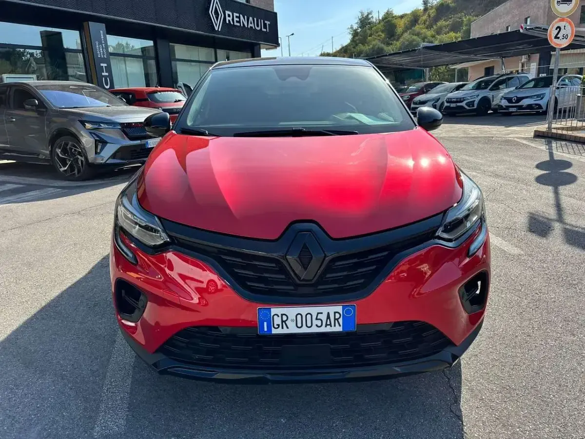 Usata Renault Captur Engineered 159 CV (116 kW) 2023 Rosso SUV