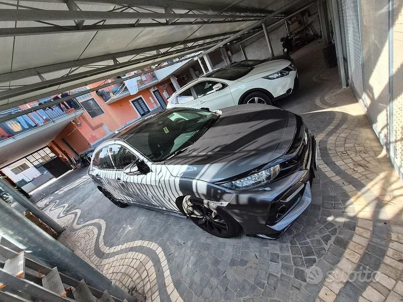 Usata Honda Civic Sport Plus 182 CV (133 kW) 2022 Grigio Berlina