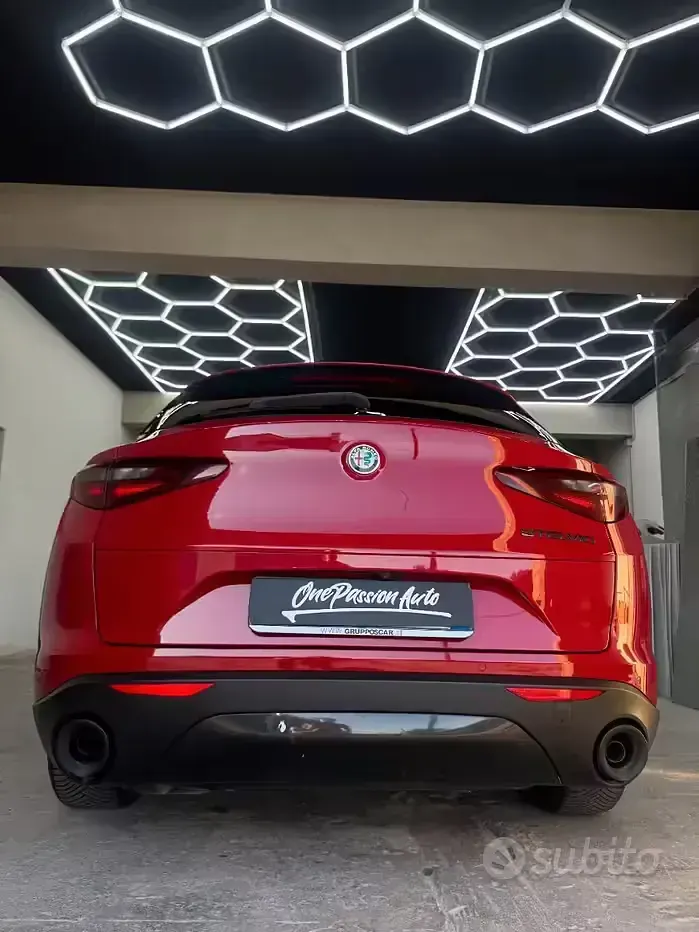 Usata Alfa Romeo Stelvio 190 CV (139 kW) 2019 Rosso SUV