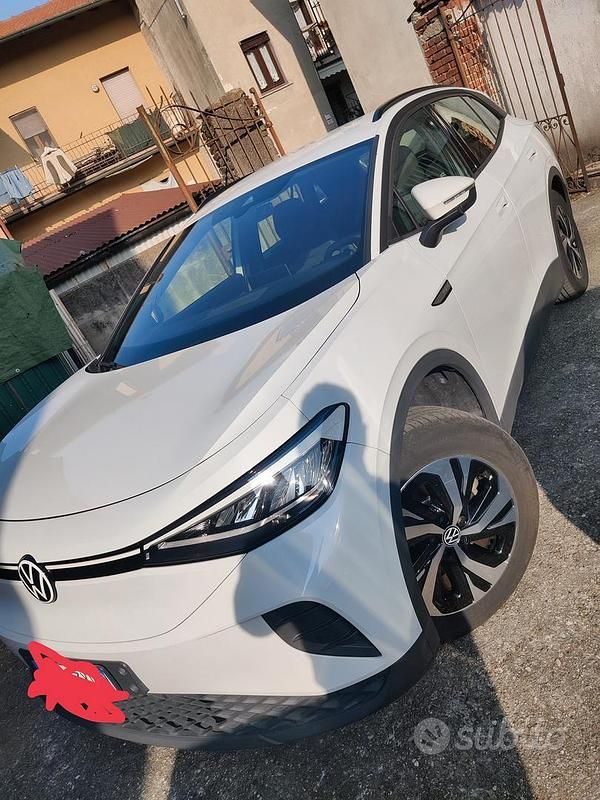 Usata VW ID.4 Pure 125 kW (170 CV) 2023 Bianco SUV