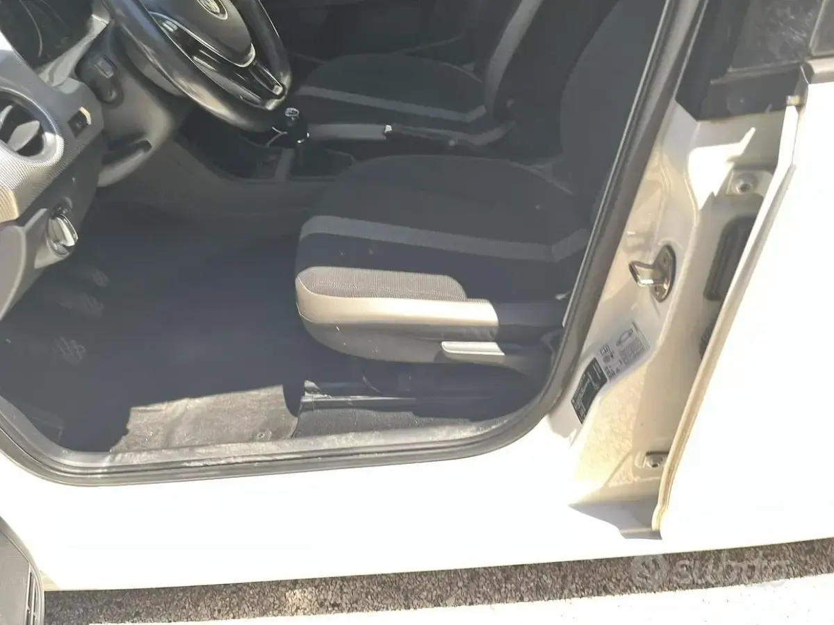 Usata VW up! 68 CV (50 kW) 2017 Bianco Utilitaria